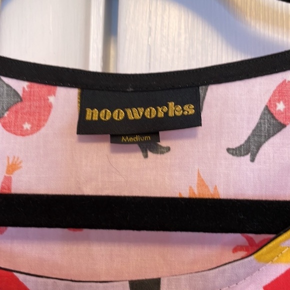 NWOT Nooworks Big Pocket Dress in Star Girls - Picture 4 of 4